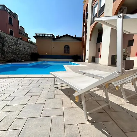 Mansarda Del Gallo * Saló