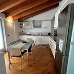Apartmán Mansarda Del Gallo Attico Vista Con Piscina Salò