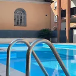 Mansarda Del Gallo Attico Vista Con Piscina Apartmán