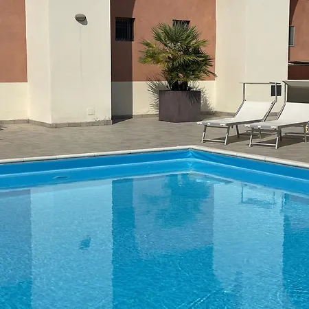 Mansarda Del Gallo Attico Vista Con Piscina Lejlighed *